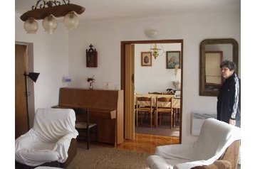 Chorwacja Privát Diklo, Zewnątrz